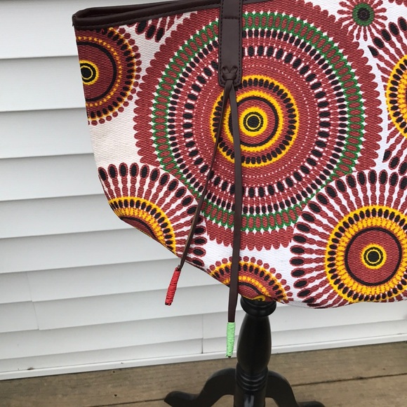 Neiman Marcus amazing large tote new with out tag - Picture 3 of 7